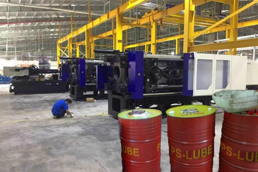 Các loại dầu nhớt dành cho máy ép nhựa phổ biến hiện nay