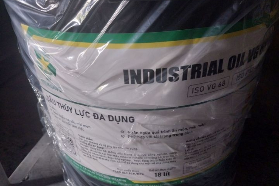 Dấu hiệu cho thấy nhớt máy ép nhựa đã xuống cấp nghiêm trọng