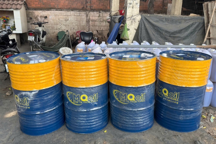Giải pháp kéo dài tuổi thọ bơm trong máy ép nhựa nhờ chọn nhớt đúng