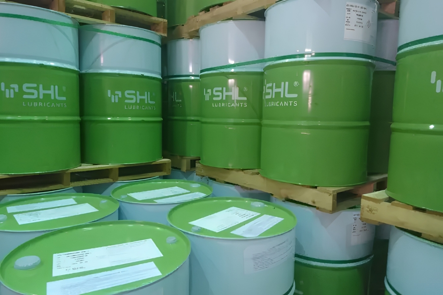 Những yếu tố quyết định thời gian sử dụng của nhớt máy nén khí tổng hợp